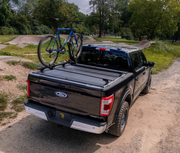 Roll N Lock M Series XT Silverado Tonneau Cover - Premium Retractable Truck Bed Protection