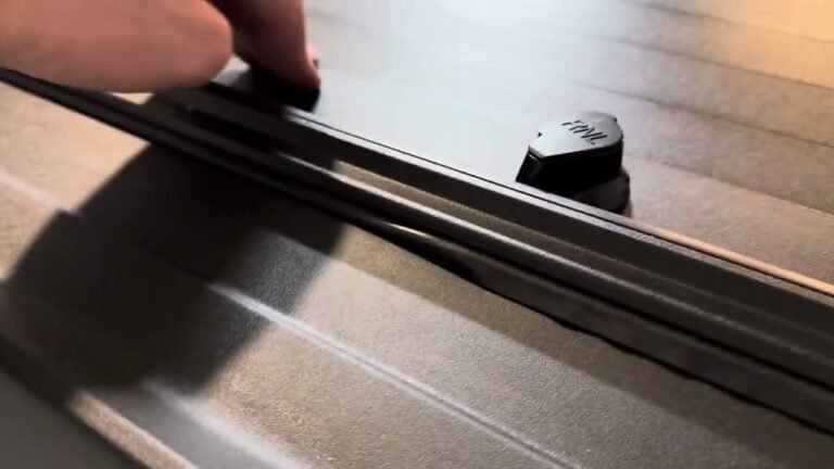 Roll N Lock Replacement Lock & Key Assembly Guide