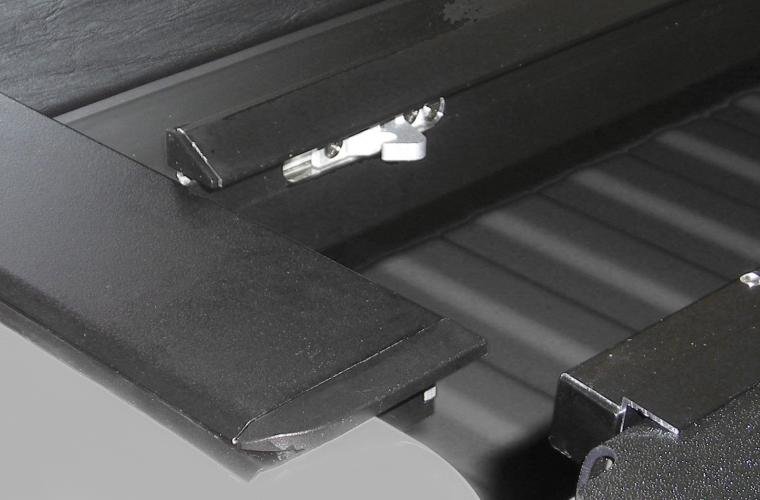 Roll N Lock Tailgate Extrusion Guide